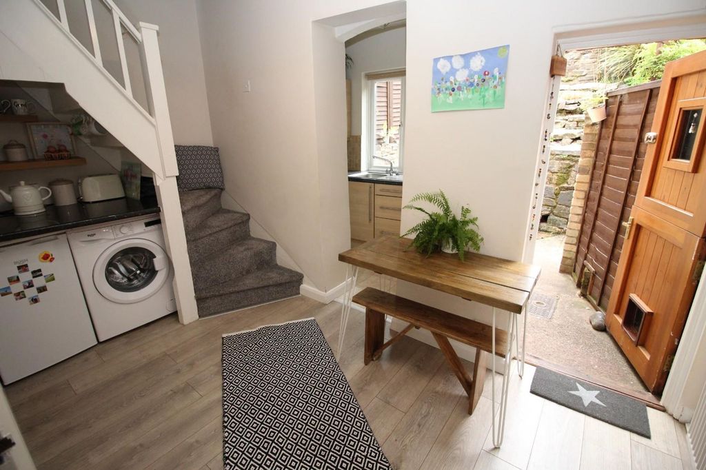 Property photo 3 of 10 Img_0156.Jpg