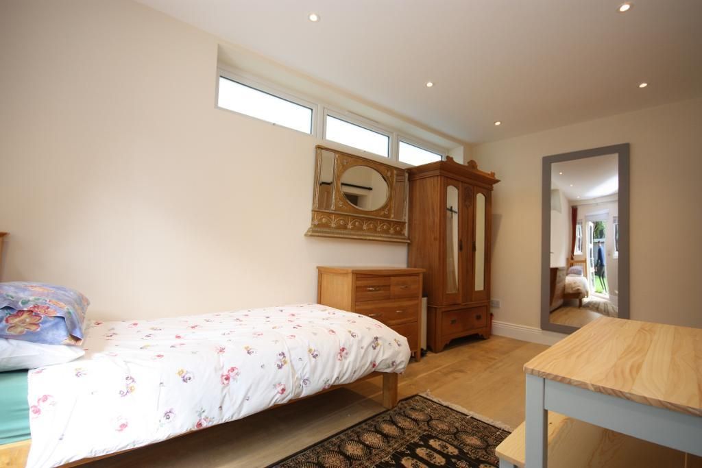 Property photo 2 of 5 Photo 2