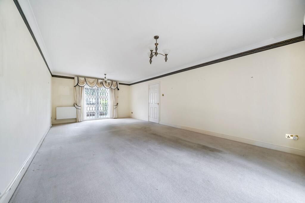 Property photo 2 of 10 Davidson Frost-Wellings, Dfw, Edgware, Castleham C