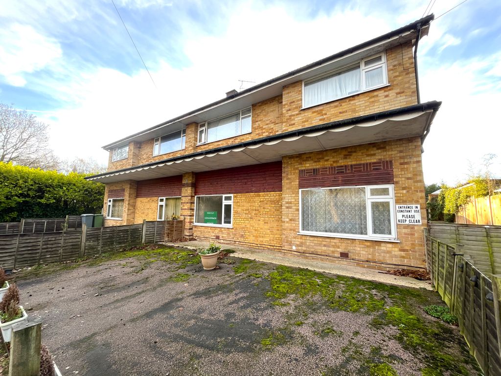 Property photo 1 of 1