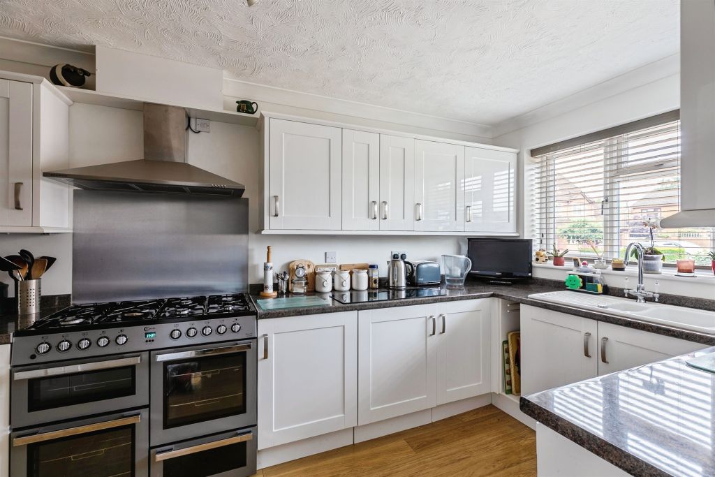 Property photo 3 of 17