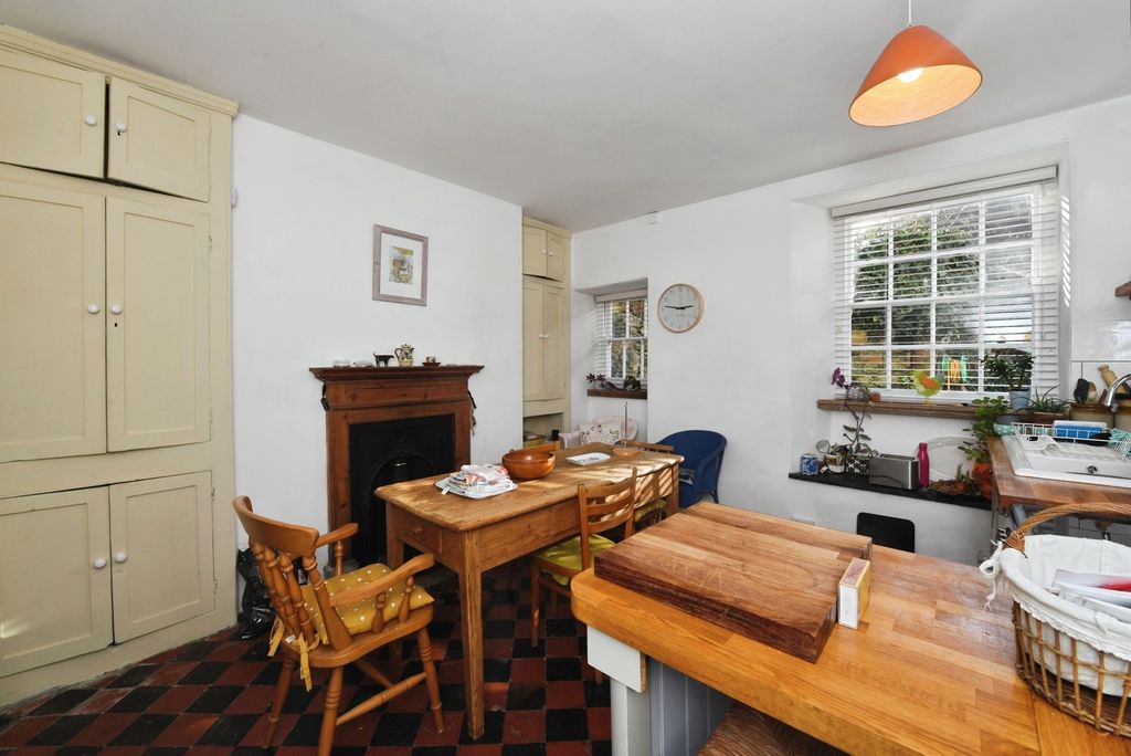 Property photo 2 of 9 Kitchen Diner