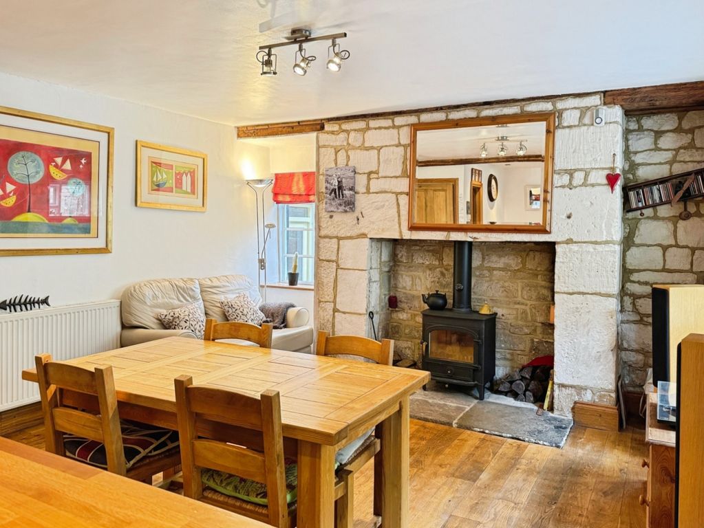 Property photo 3 of 27 Pbox-Img.Jpeg