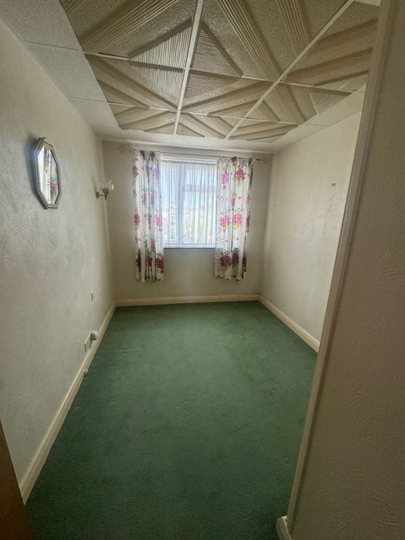 Property photo 3 of 10 Gallery
