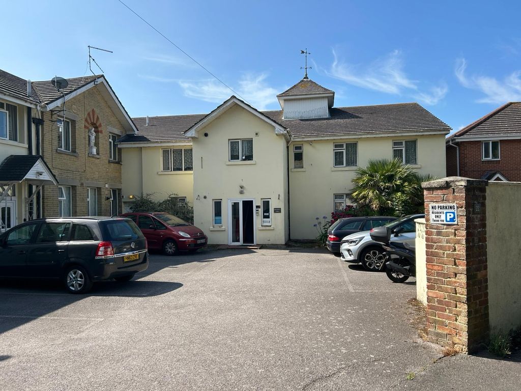 Property photo 2 of 3 E17Fcd14-2694-4c77-95Fe-44A65Ba3Ceb0.Jpg