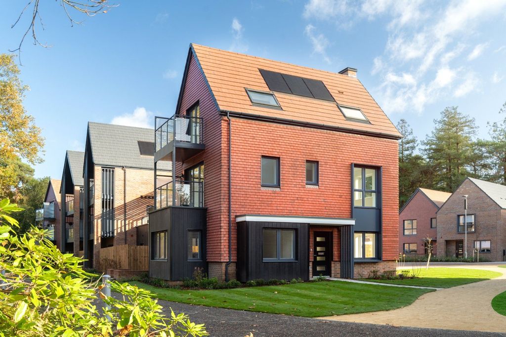 Property photo 1 of 12 Picture No. 14