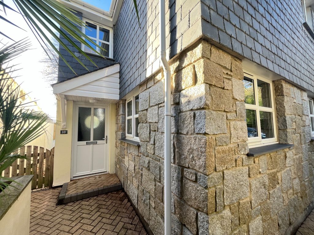 Property photo 1 of 16 5517374