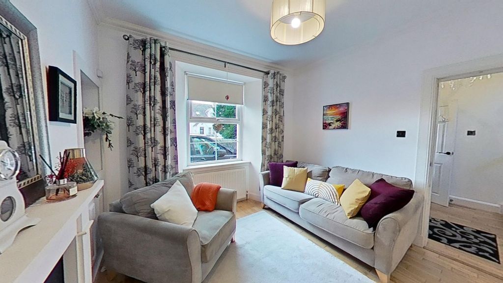 Property photo 1 of 18 Photo 1