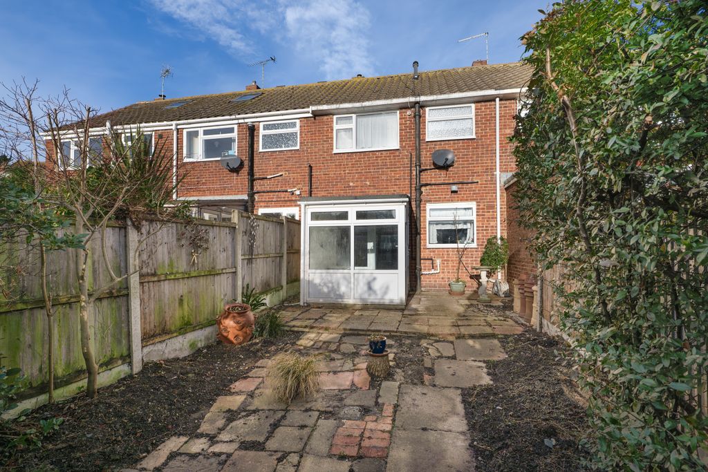 Property photo 2 of 16 Rear