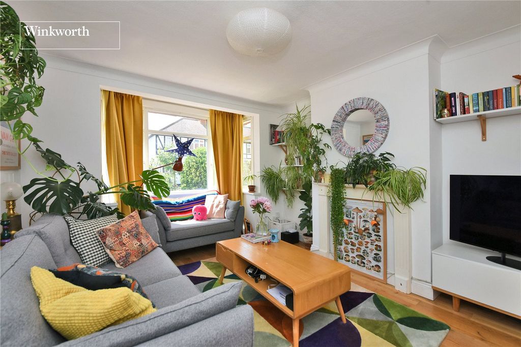 Property photo 3 of 18 Picture No. 08