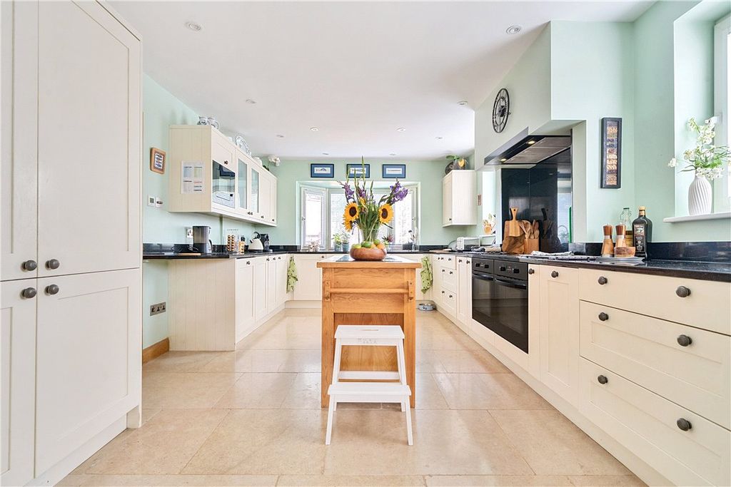 Property photo 3 of 15 Picture No. 08