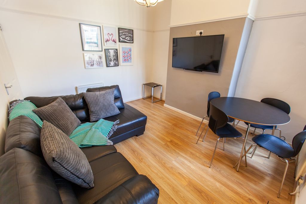 Property photo 2 of 14 Img_8798