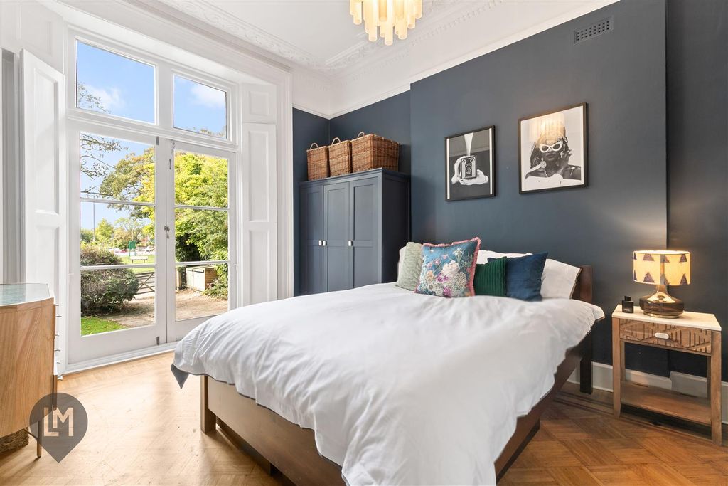 Property photo 3 of 8 Bedroom