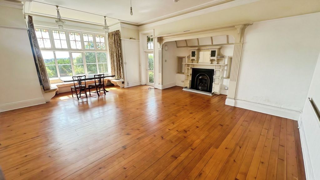 Property photo 3 of 17 Fc8Ea716-Whatsapp 20Image 202026-08-17 20At 2014.1