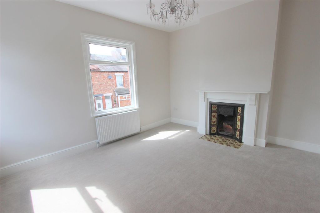 Property photo 2 of 8 Bedroom One