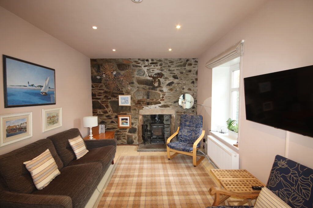 Property photo 3 of 26