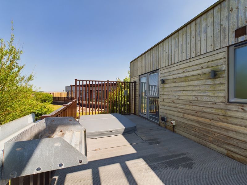 Property photo 3 of 13 Terrace