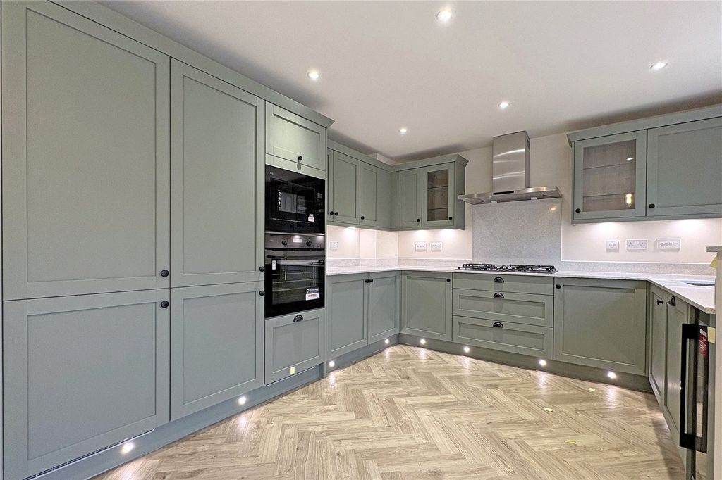 Property photo 3 of 9 Picture No. 02