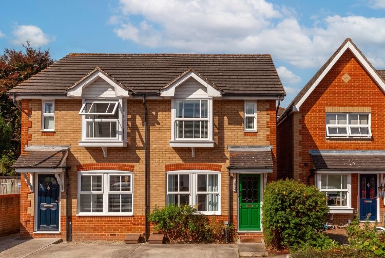 Property photo 1 of 9 335229