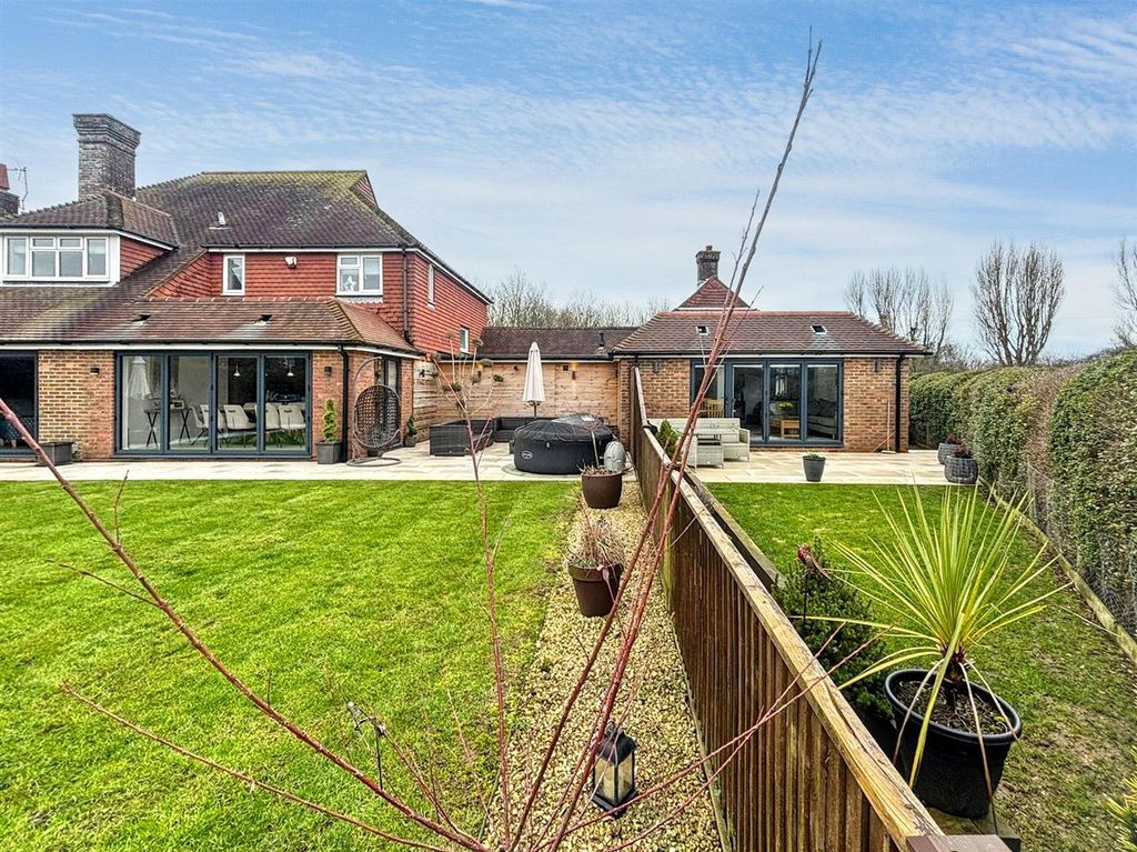 Additional image 4 of 6 bed detached house for saleWallsend Road, Pevensey BN24