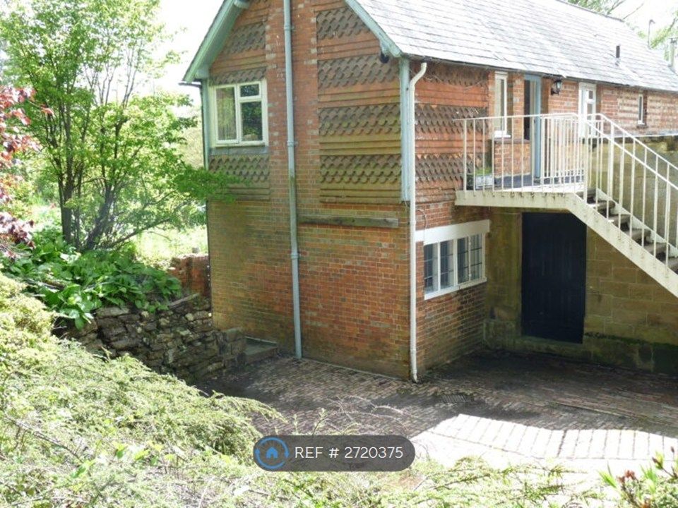 Property photo 2 of 6