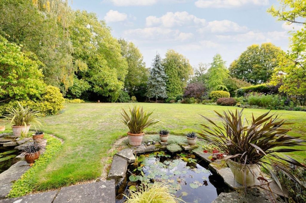 Property photo 2 of 27 Picture No. 07