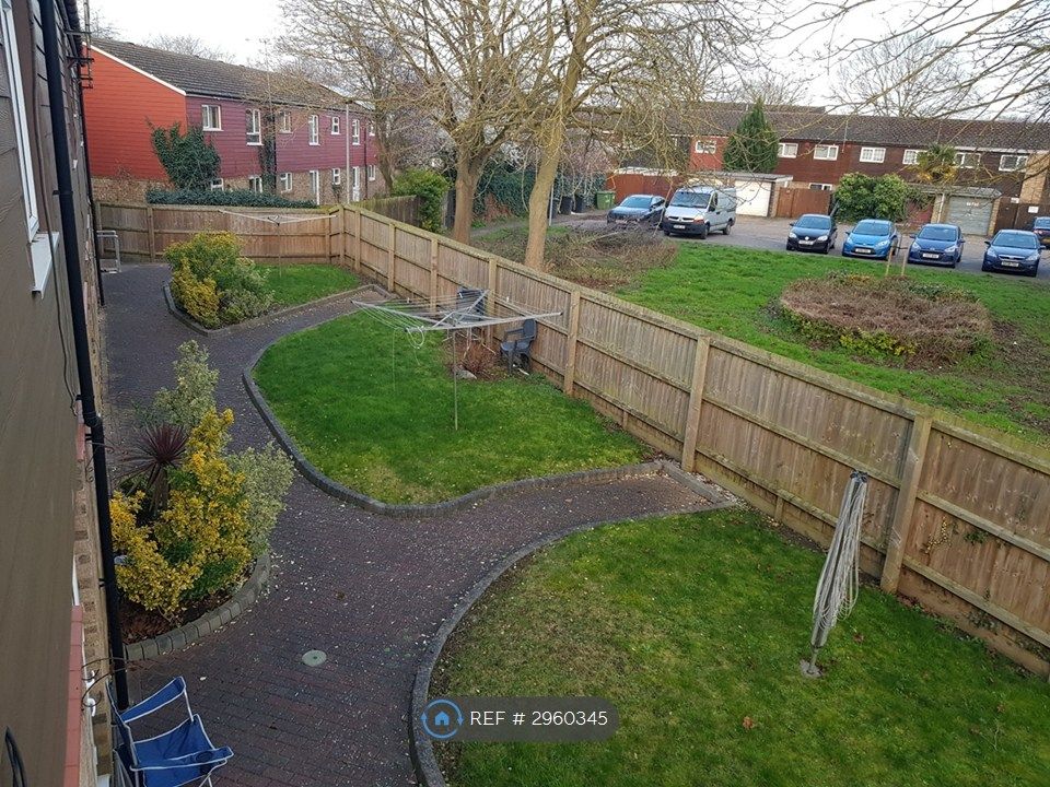 Property photo 3 of 17 Garden