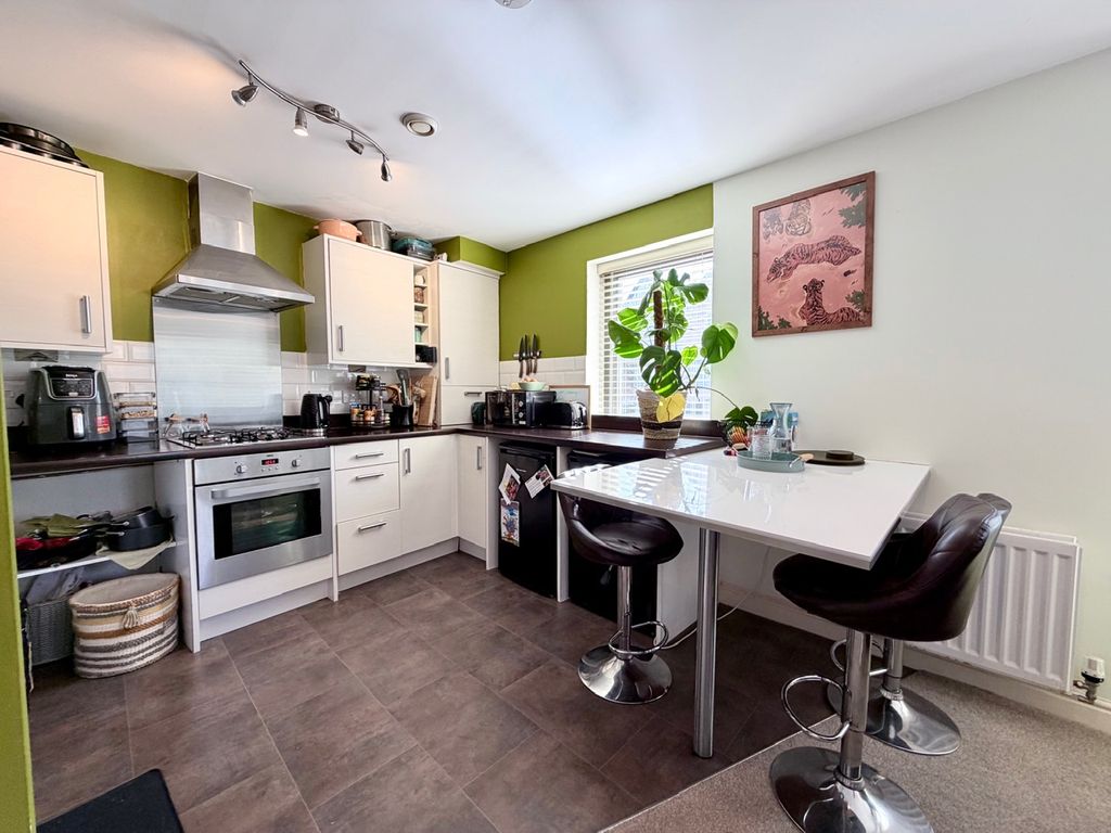 Property photo 3 of 8 Img_2518