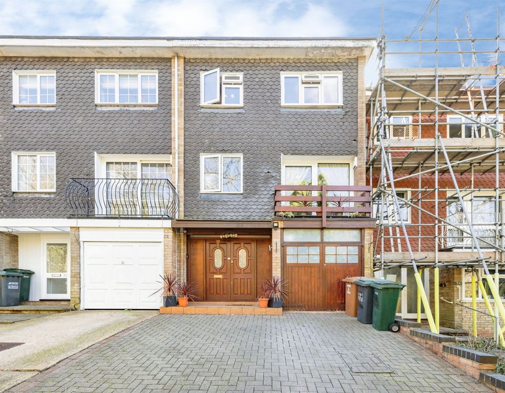 Property photo 1 of 20