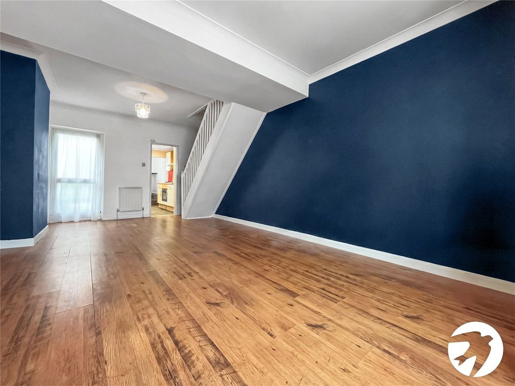 Property photo 2 of 13 Picture No. 15