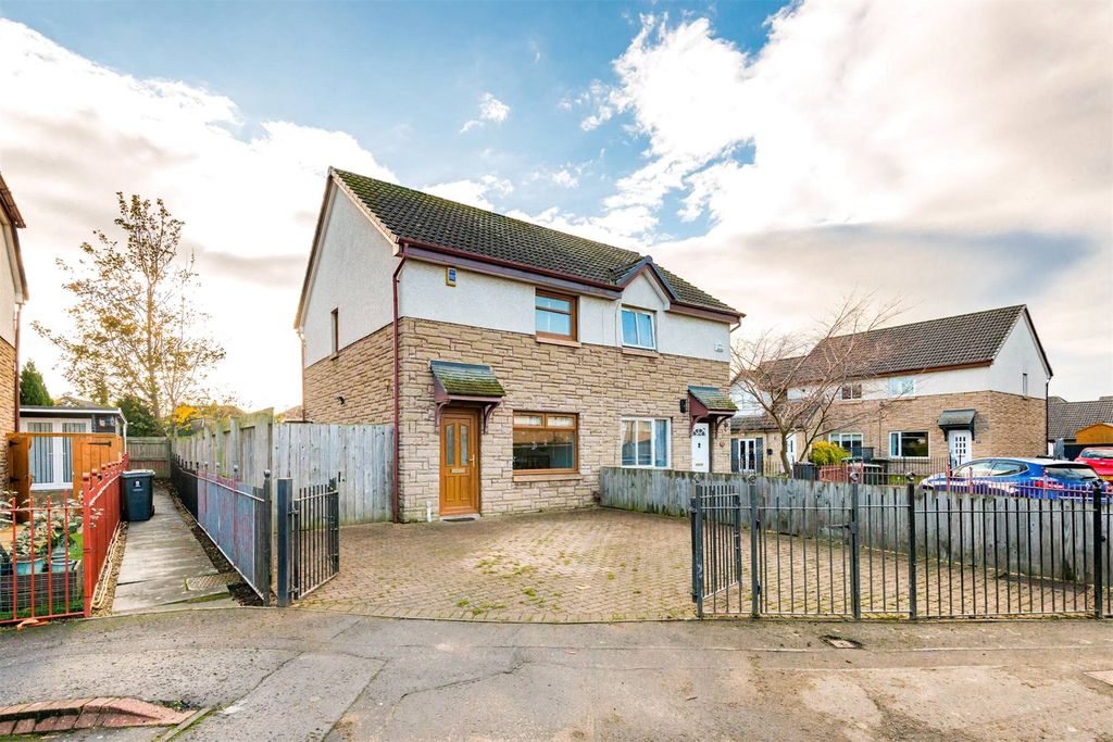 Property photo 1 of 20 Picture No. 02