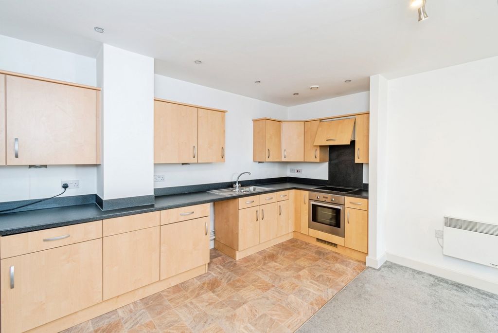 Property photo 3 of 16 Photo