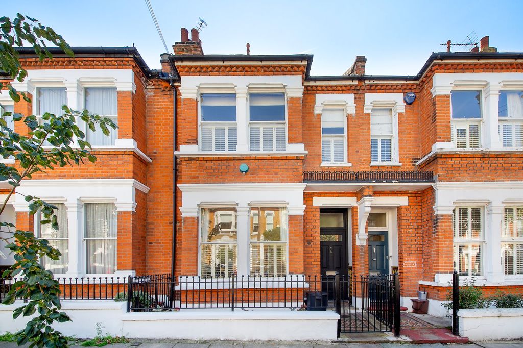 Property photo 1 of 16