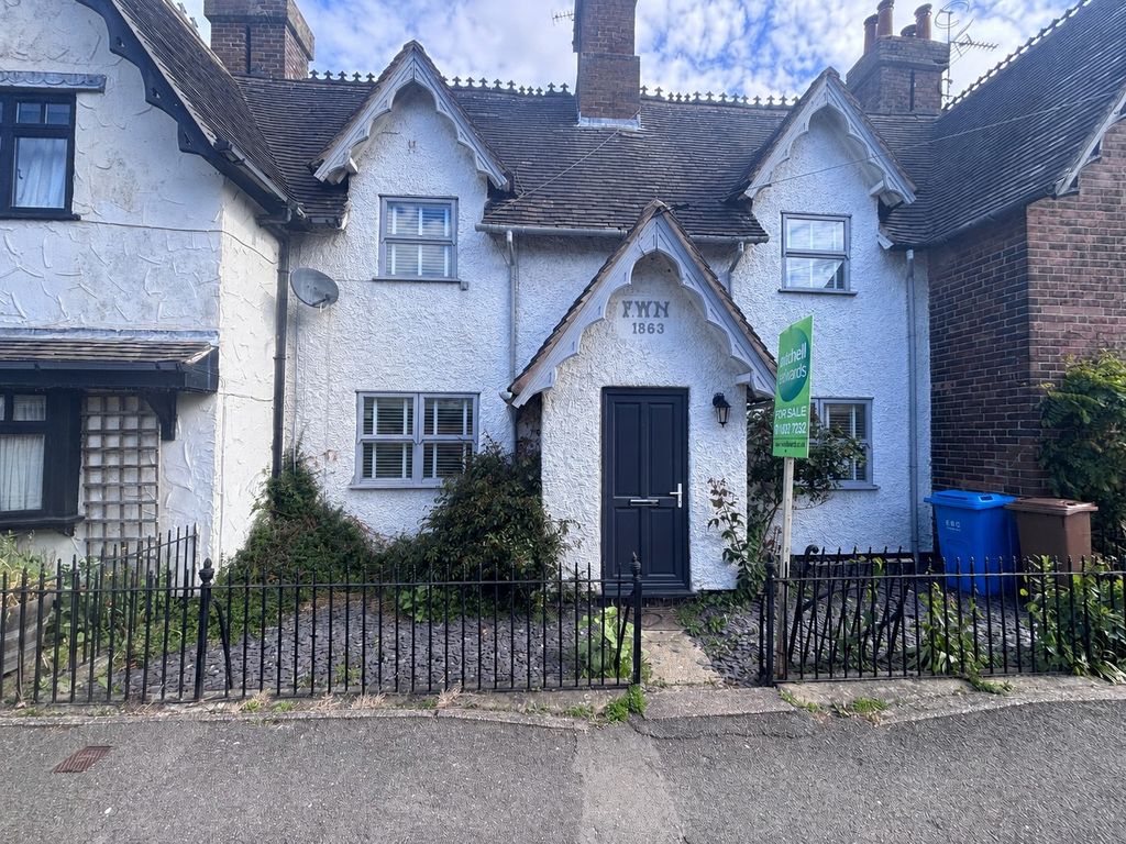 Property photo 1 of 28
