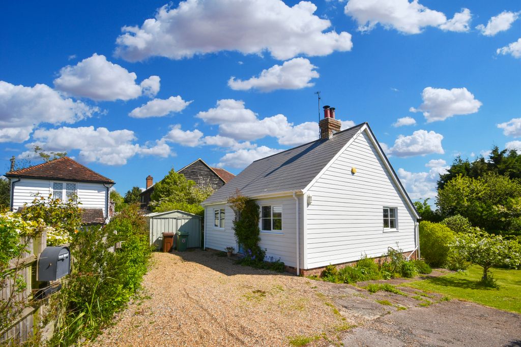 Property photo 2 of 11