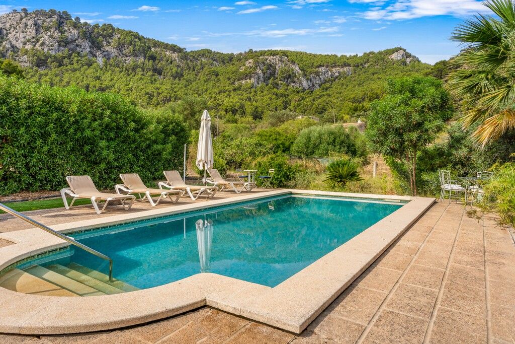 Property photo 2 of 14 Pool