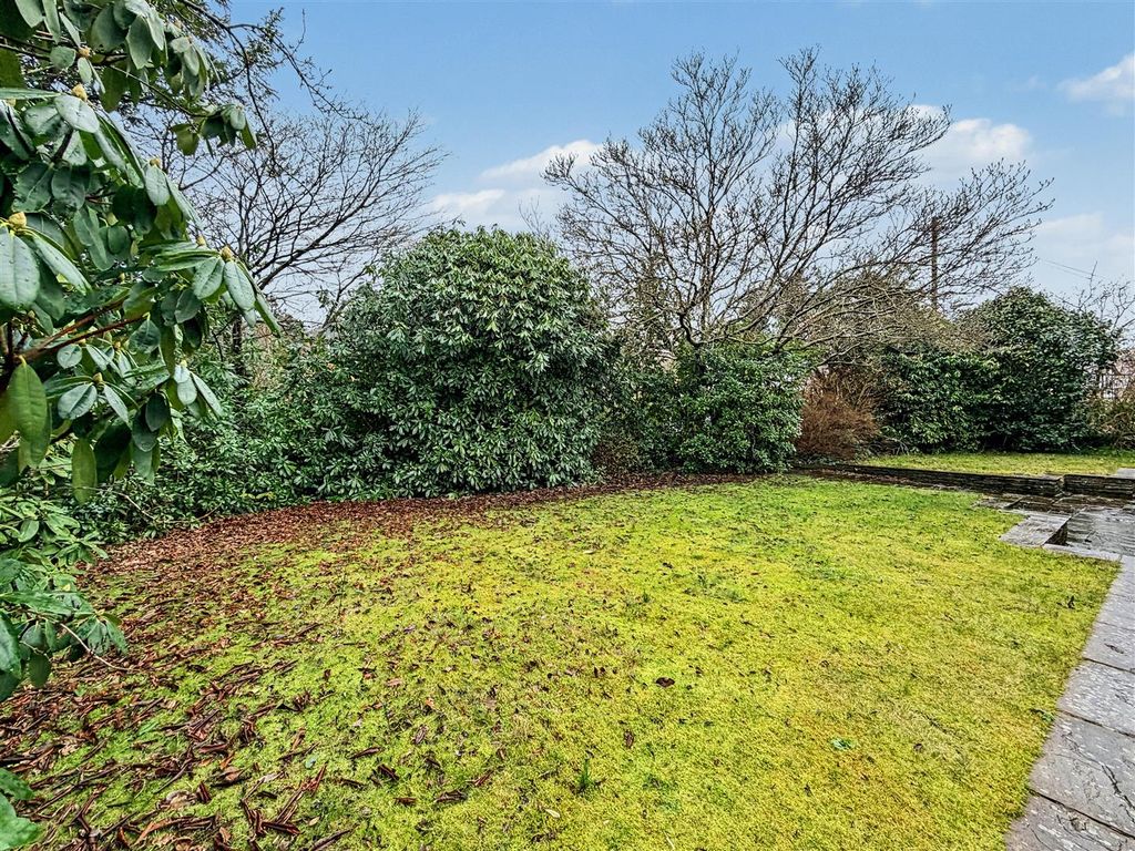 Property photo 3 of 30 Garden