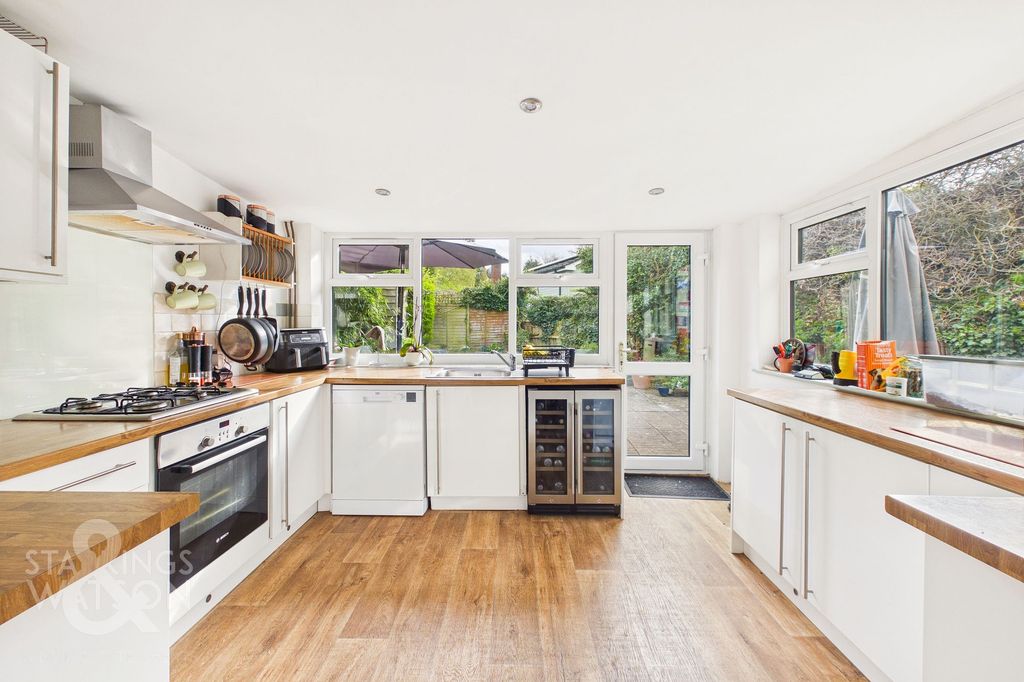 Additional image 6 of 4 bed cottage for saleRectory Lane, Poringland, Norwich NR14