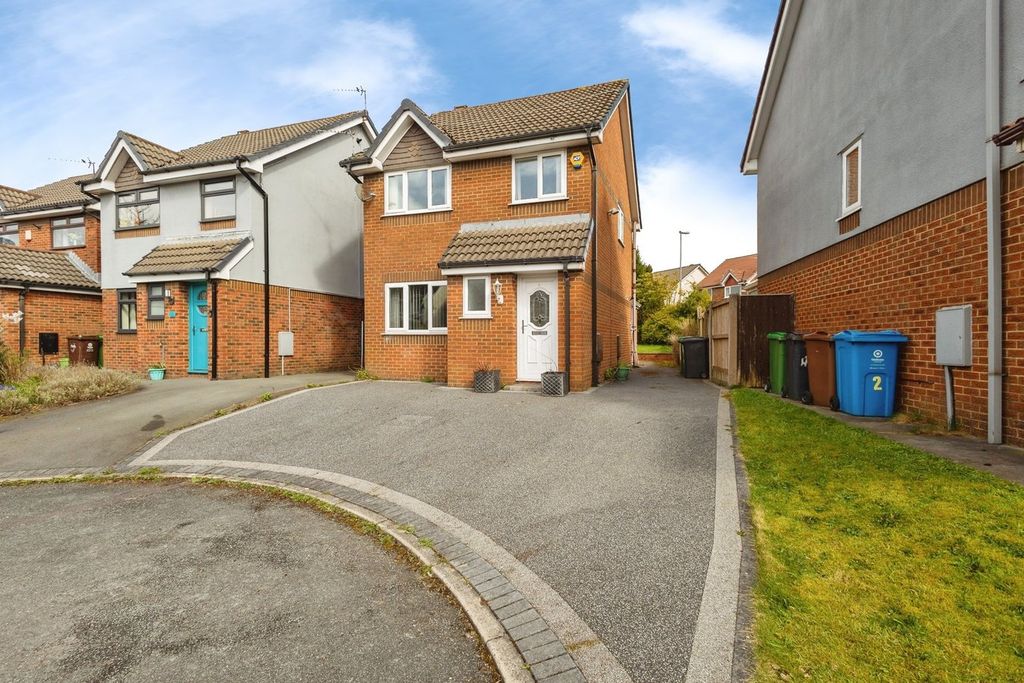 Property photo 2 of 18