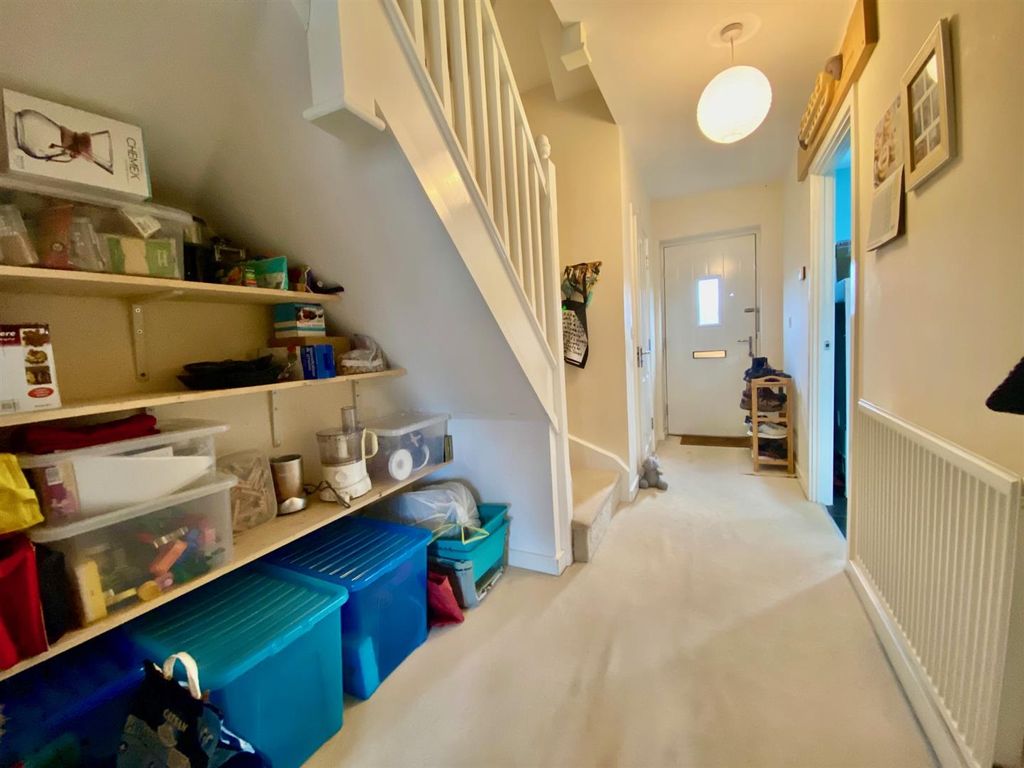 Property photo 3 of 16