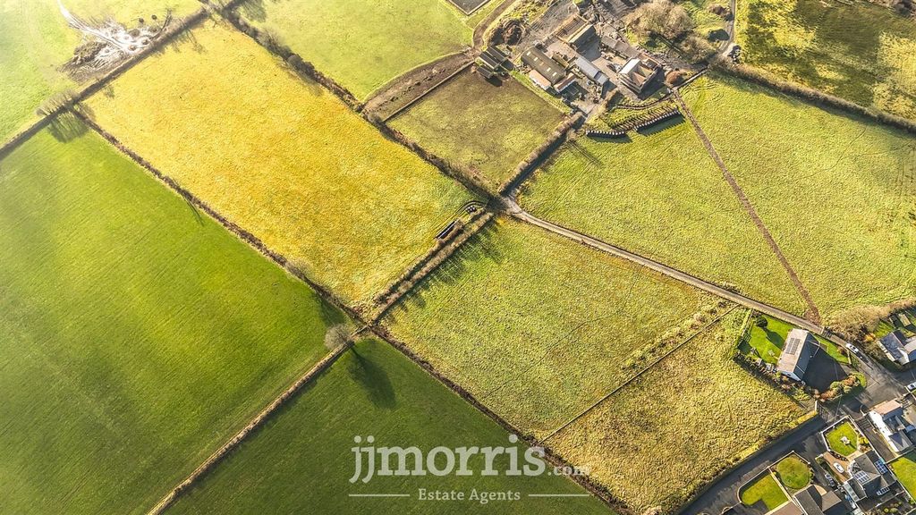 Property photo 3 of 6 A720B0Ba-6Fea-4CC9-88Ec-Ff5Af1922C5B.Jpeg