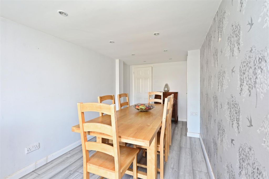 Property photo 3 of 11 Dining Room