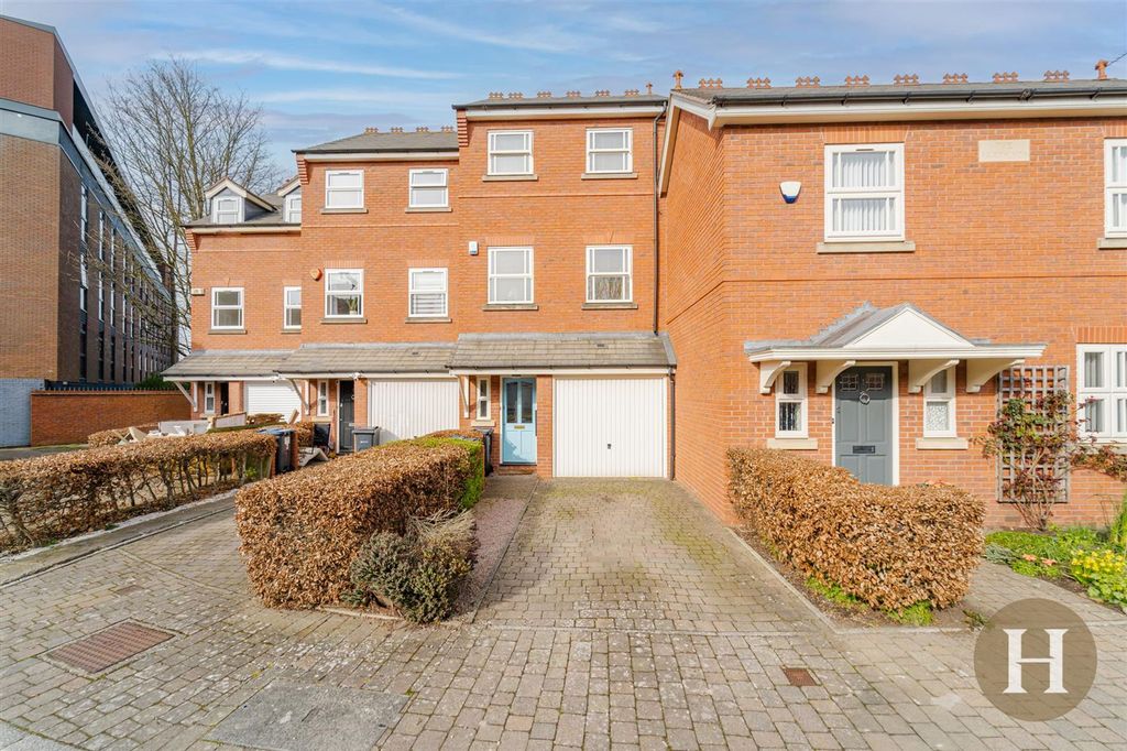 Property photo 1 of 25