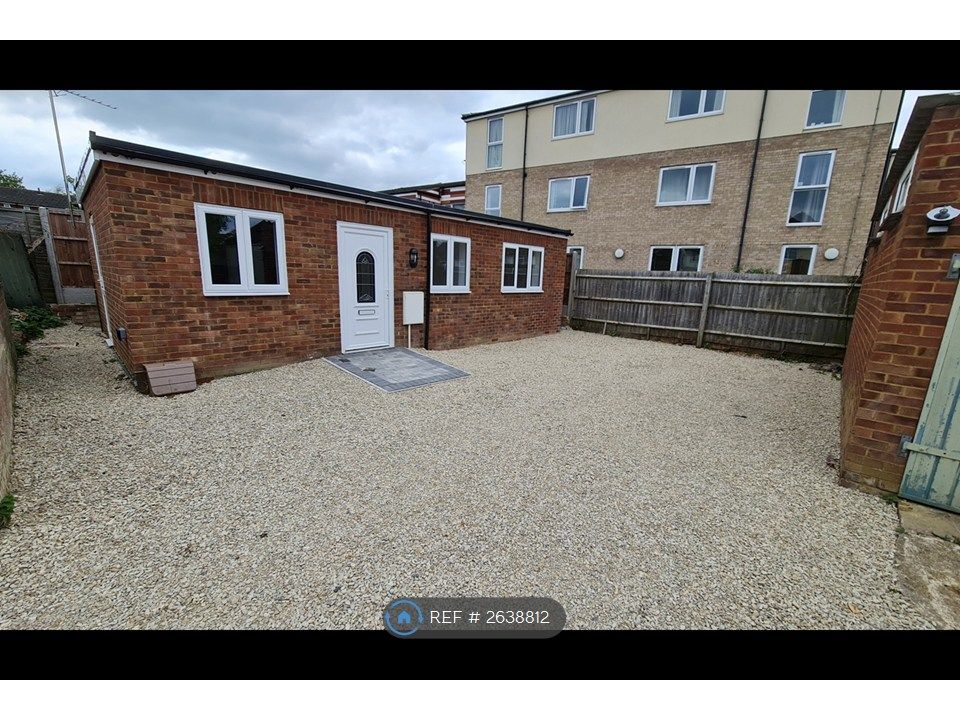 Property photo 1 of 9 Bungalow