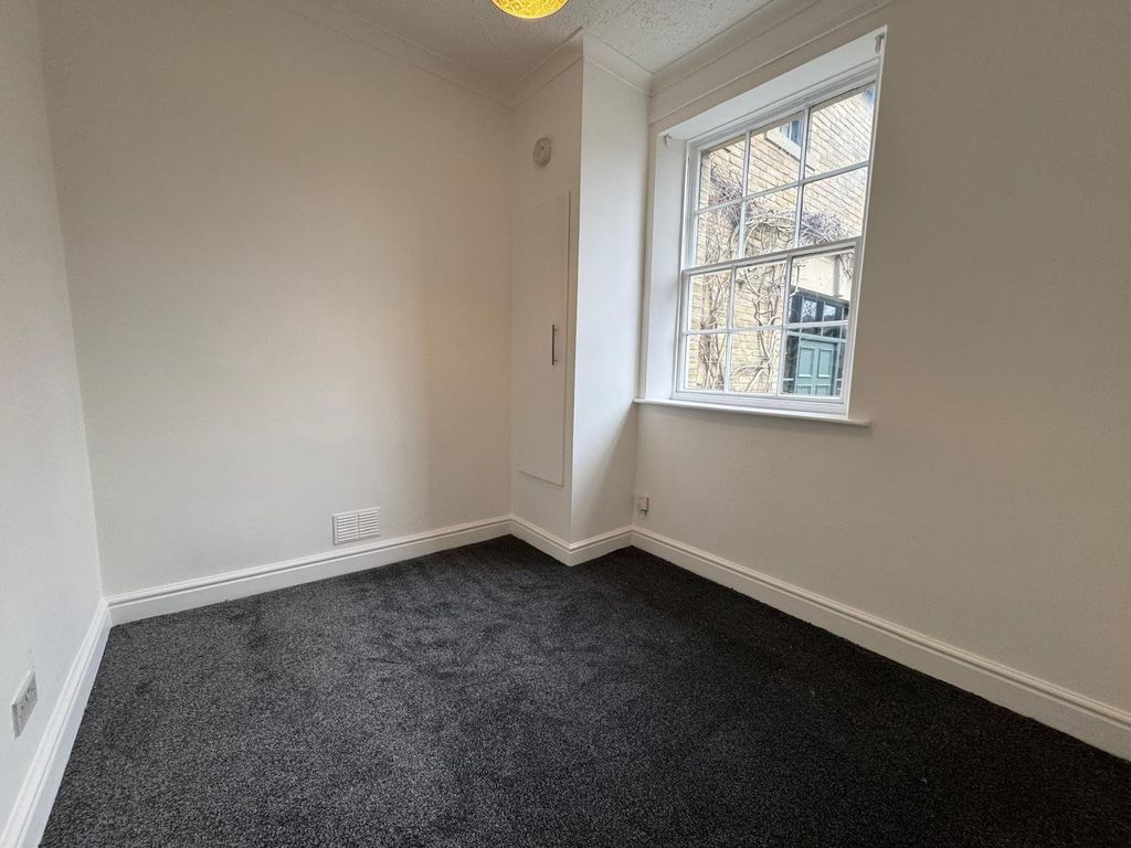 Property photo 3 of 10 Picture No. 22