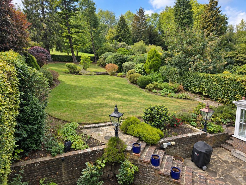 Property photo 3 of 18