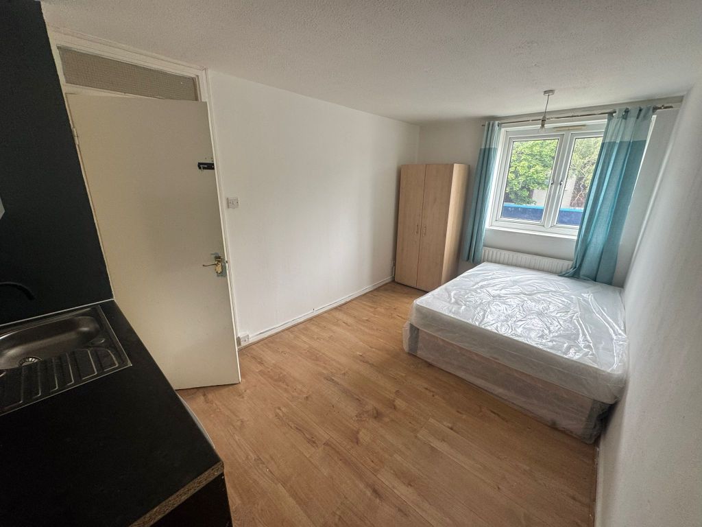 Property photo 1 of 3