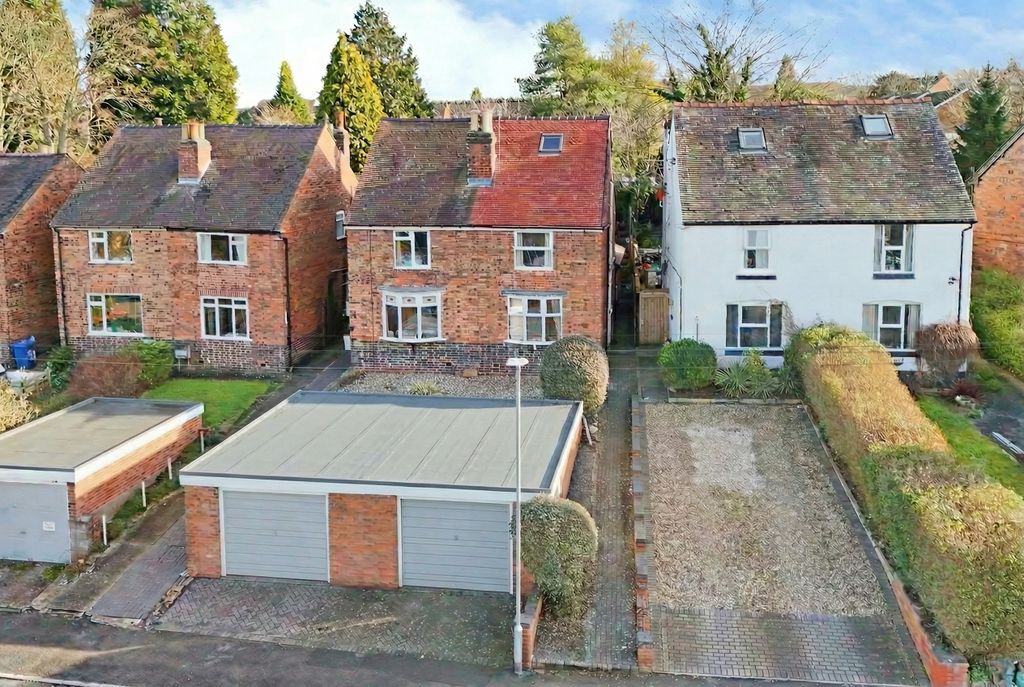 Property photo 1 of 21 Moor Lane