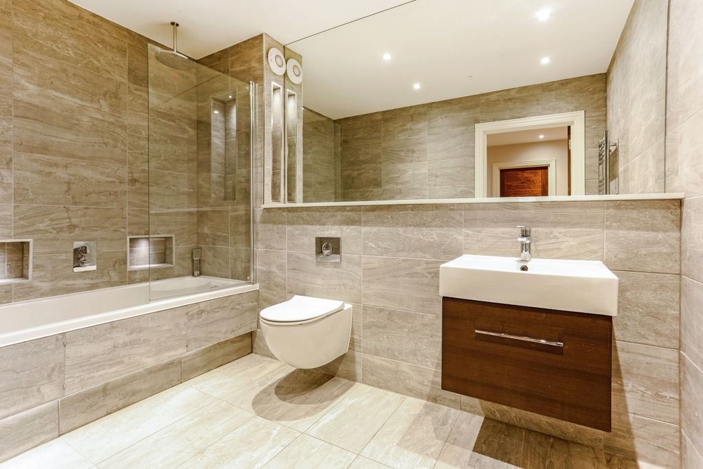 Property photo 3 of 6 77 Bath