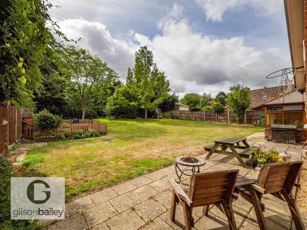Property photo 2 of 31